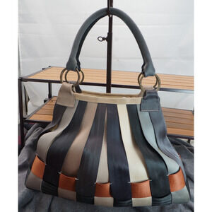 Harveys Stella Seatbelt Bag Large Hobo In Treecycle